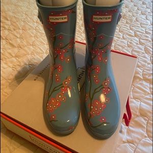 Brand New Hunter rain boots size 8 box included